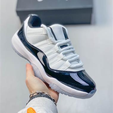 Nike Air Jordan 11 Retro "Space Jam" 籃球鞋