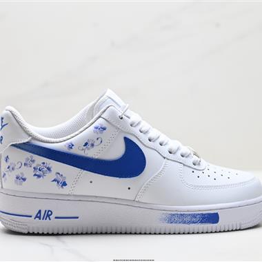 NIKE AIR FORCE 1‘07 