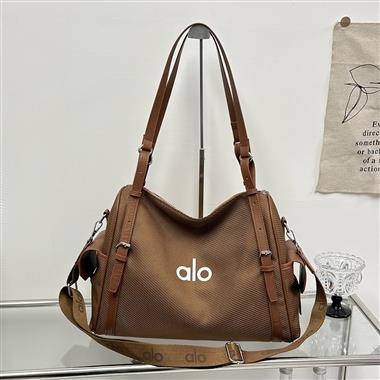 ALO   2026新款時尚休閒包   尺寸：40*17*27CM