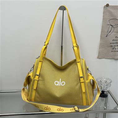 ALO   2026新款時尚休閒包   尺寸：40*17*27CM