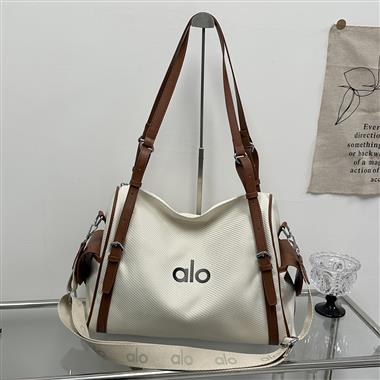 ALO   2026新款時尚休閒包   尺寸：40*17*27CM