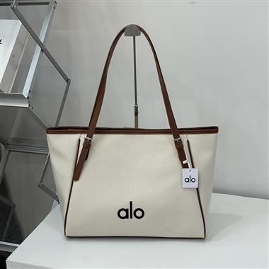 ALO   2026新款時尚休閒包   尺寸：46*15*30CM