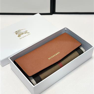 BURBERRY   2026新款時尚包包 尺寸：19x10CM