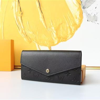 LOUIS VUITTON   2026新款時尚包包 尺寸：19*10CM