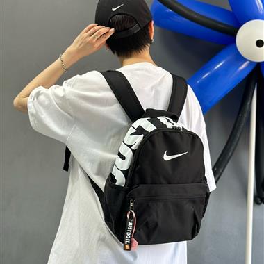 NIKE   2026新款時尚休閒包  尺寸：31  *25* 12CM