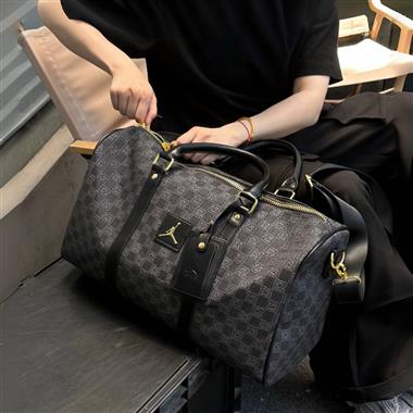 NIKE   2026新款時尚休閒包  尺寸：46*25*22CM