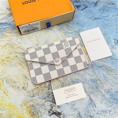 LOUIS VUITTON   2026新款時尚包包 尺寸：13*9.5*2.5CM