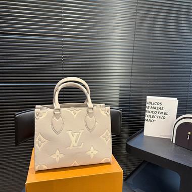 LOUIS VUITTON  2026新款女生時尚包包  尺寸：25*19CM