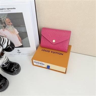 LOUIS VUITTON   2026新款時尚包包 尺寸：12*2*9CM