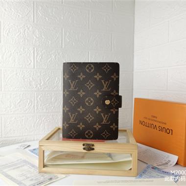 LOUIS VUITTON   2026新款時尚包包 尺寸：14*18CM