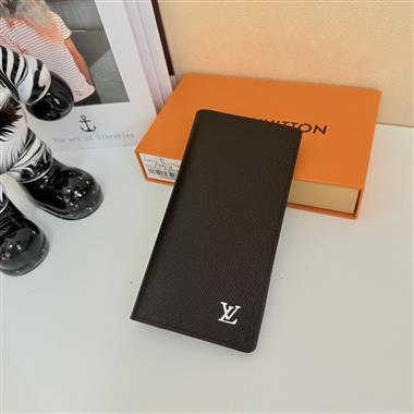 LOUIS VUITTON   2026新款時尚包包  尺寸：19*10*2CM