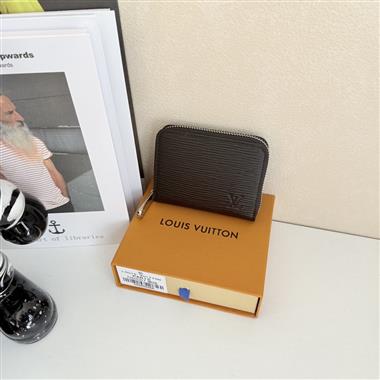 LOUIS VUITTON   2026新款時尚包包  尺寸：11*8CM