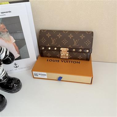 LOUIS VUITTON   2026新款時尚包包 尺寸：21*10CM