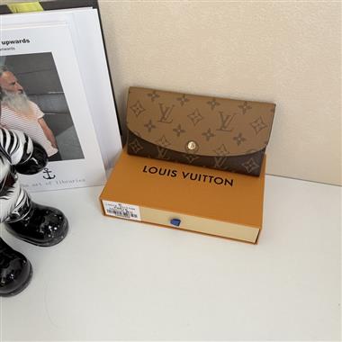 LOUIS VUITTON   2026新款時尚包包  尺寸：19*10CM