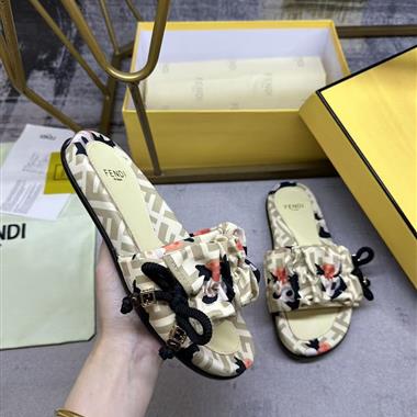 FENDI   2026新款女生休閒時尚鞋子