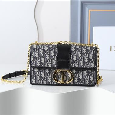 DIOR  2026新款女生時尚包包  尺寸：25*16.5*9CM