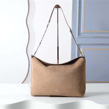 DIOR  2026新款女生時尚包包  尺寸：42*30*10CM