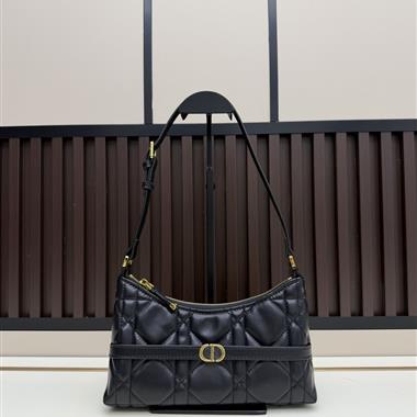 DIOR  2026新款女生時尚包包  尺寸：23*13*6CM