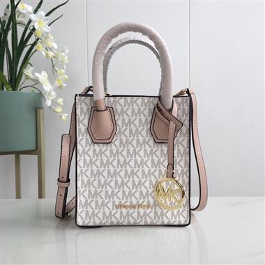 MICHAEL KORS  2026新款時尚包包  尺寸：15*17*7CM
