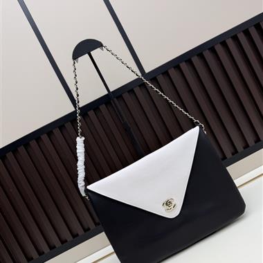 2026新款女生時尚包包  尺寸：29x21x5CM