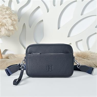 HERMES   2026新款男生時尚包包 尺寸：24*16*7CM