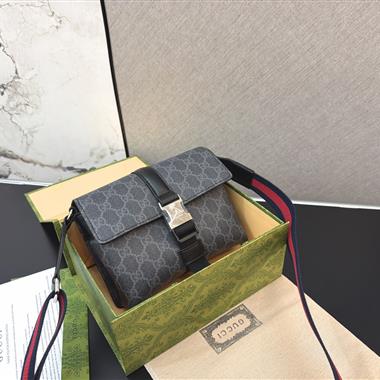 GUCCI   2026新款男生時尚包包 尺寸：19*14CM