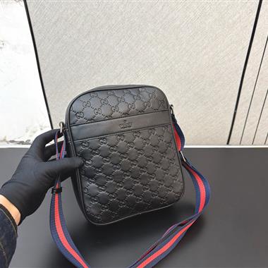 GUCCI   2026新款男生時尚包包 尺寸：23*27CM