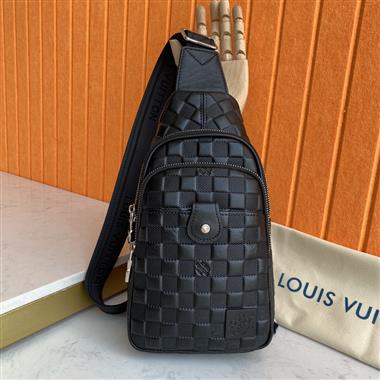LOUIS VUITTON    2026新款男生時尚包包 尺寸：29*16*6CM