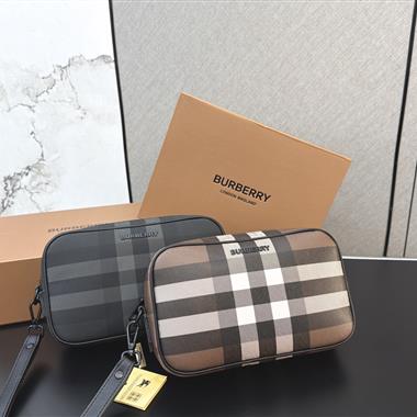 BURBERRY    2026新款男生時尚包包 尺寸：24*15CM