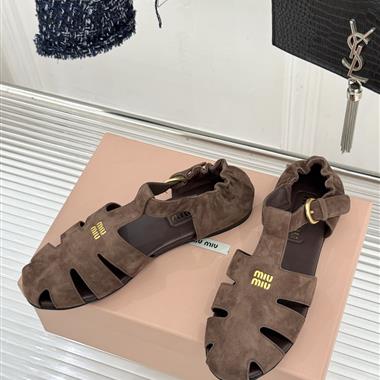 MIUMIU   2026新款女生休閒時尚鞋子