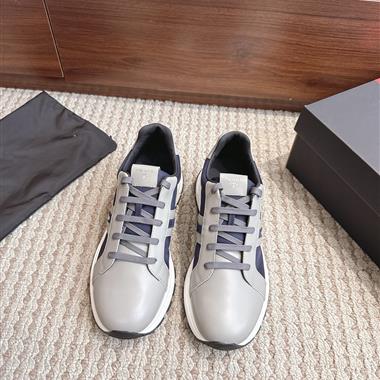 PRADA   2026新款男生休閒時尚鞋子