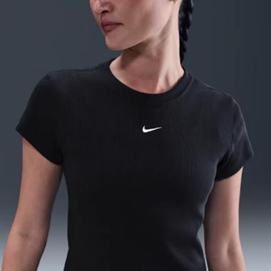 Nike  2026夏季新款女生短袖T恤