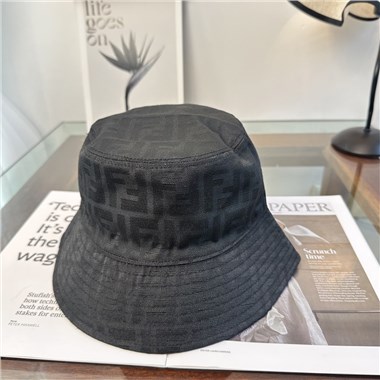 FENDI   2026新款時尚帽子