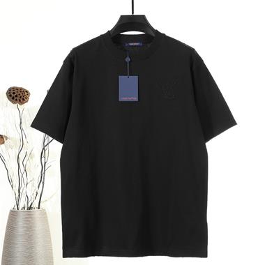 LouisVuitton   2026夏季新款短袖T恤  尺寸偏大