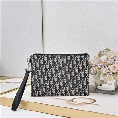 DIOR   2026新款男生時尚包包 尺寸：26.5*17.5CM