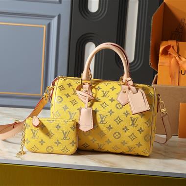 LOUIS VUITTON    2026新款女生時尚包包 尺寸：25*15*15CM