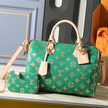 LOUIS VUITTON    2026新款女生時尚包包 尺寸：32*22.5*18CM