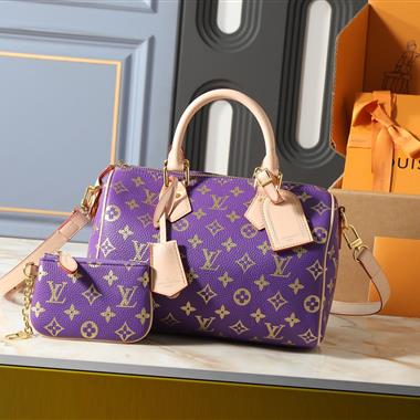 LOUIS VUITTON    2026新款女生時尚包包 尺寸：25*15*15CM