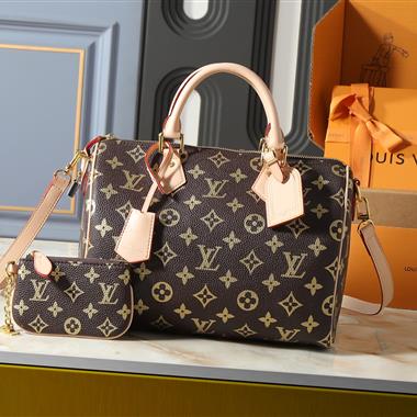 LOUIS VUITTON    2026新款女生時尚包包 尺寸：32*22.5*18CM