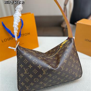 LOUIS VUITTON   2026新款女生時尚包包  尺寸：32*22CM