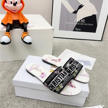 DIOR    2026新款女生休閒時尚鞋子