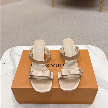 Louis Vuitton    2026新款女生休閒時尚鞋子