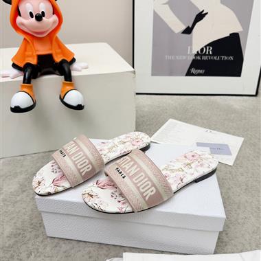 DIOR    2026新款女生休閒時尚鞋子