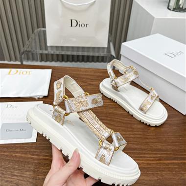 DIOR    2026新款女生休閒時尚鞋子