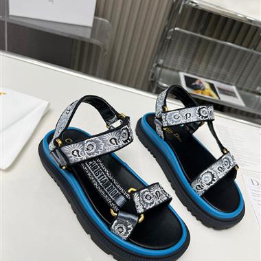 DIOR    2026新款女生休閒時尚鞋子