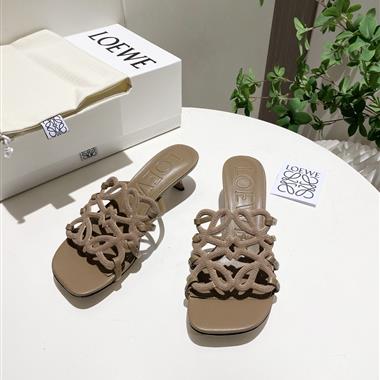 LOEWE    2026新款女生休閒時尚鞋子