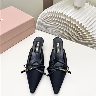 MIUMIU  2026新款女生休閒時尚鞋子