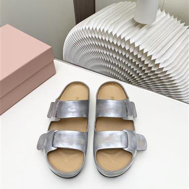 MIUMIU  2026新款女生休閒時尚鞋子