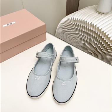 MIUMIU  2026新款女生休閒時尚鞋子