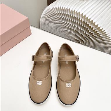 MIUMIU  2026新款女生休閒時尚鞋子